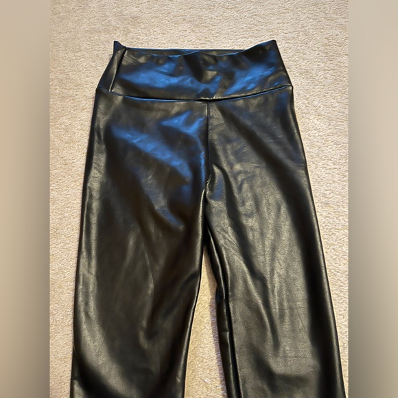 Women’s Faux Leather Leggings Black Size Small - Picture 3 of 5
